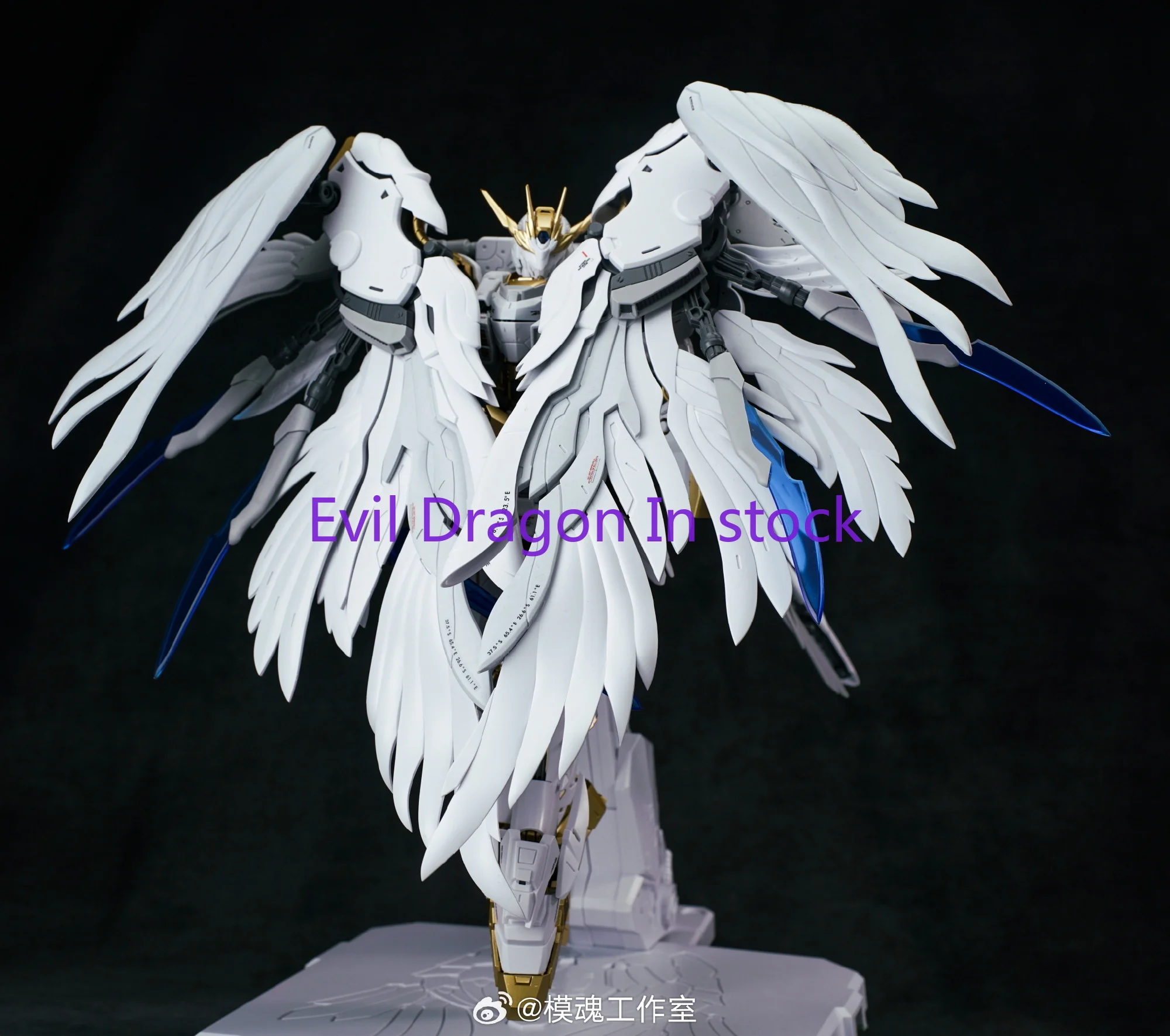在庫あり メカコアインダストリーズ オベロン モデルキット  - Model Kit Oberon のレビューと価格