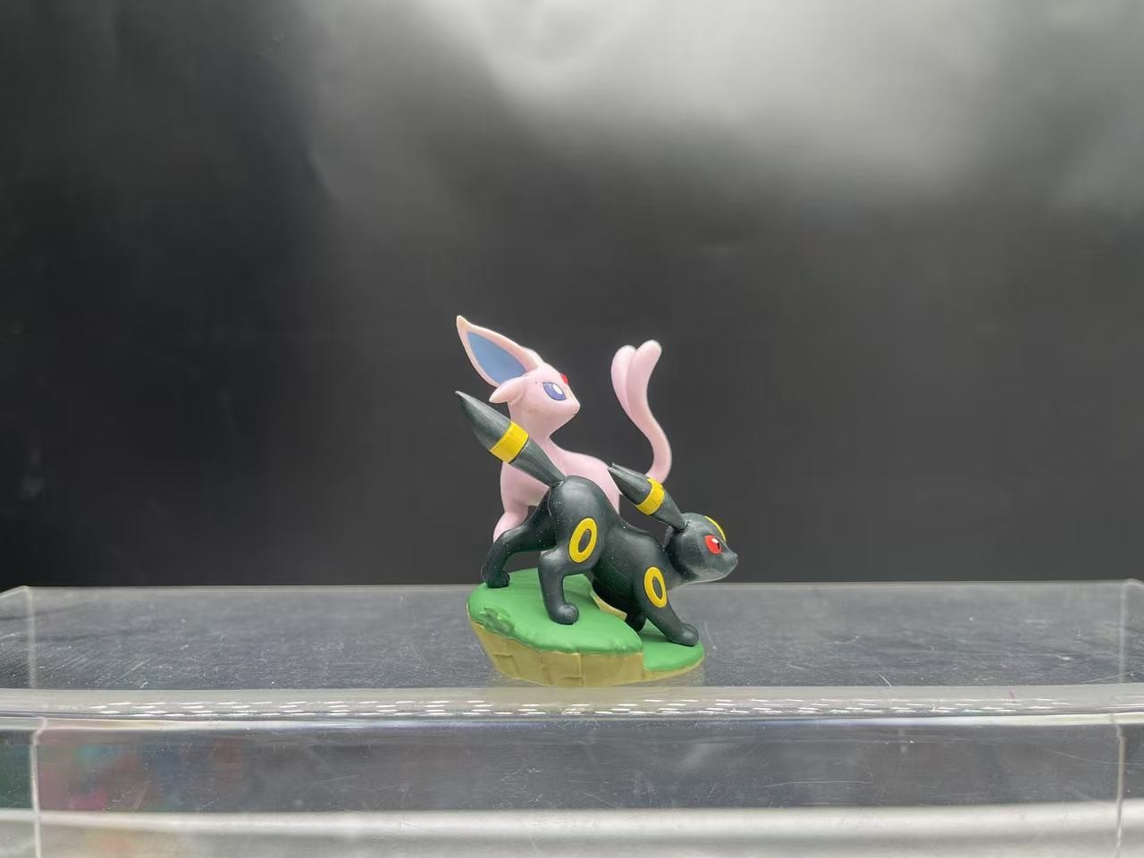 ポケモンアニメ漫画かわいいアンブレオンエスペオンアクションフ - Model Kit Umbreon のレビューと価格
