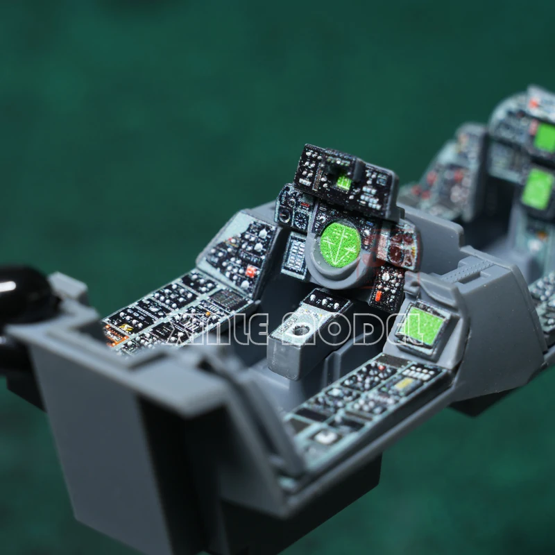 ランボ 3D カラーコックピット計器 F-14A/B/D シ - Model Kit Academy のレビューと価格