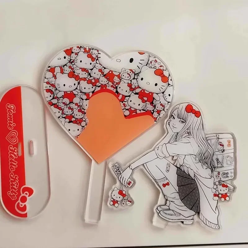 こんにちは、トミエ・ジュンジ・イトー周辺機器キティコスプレク - Model Kit Holder のレビューと価格