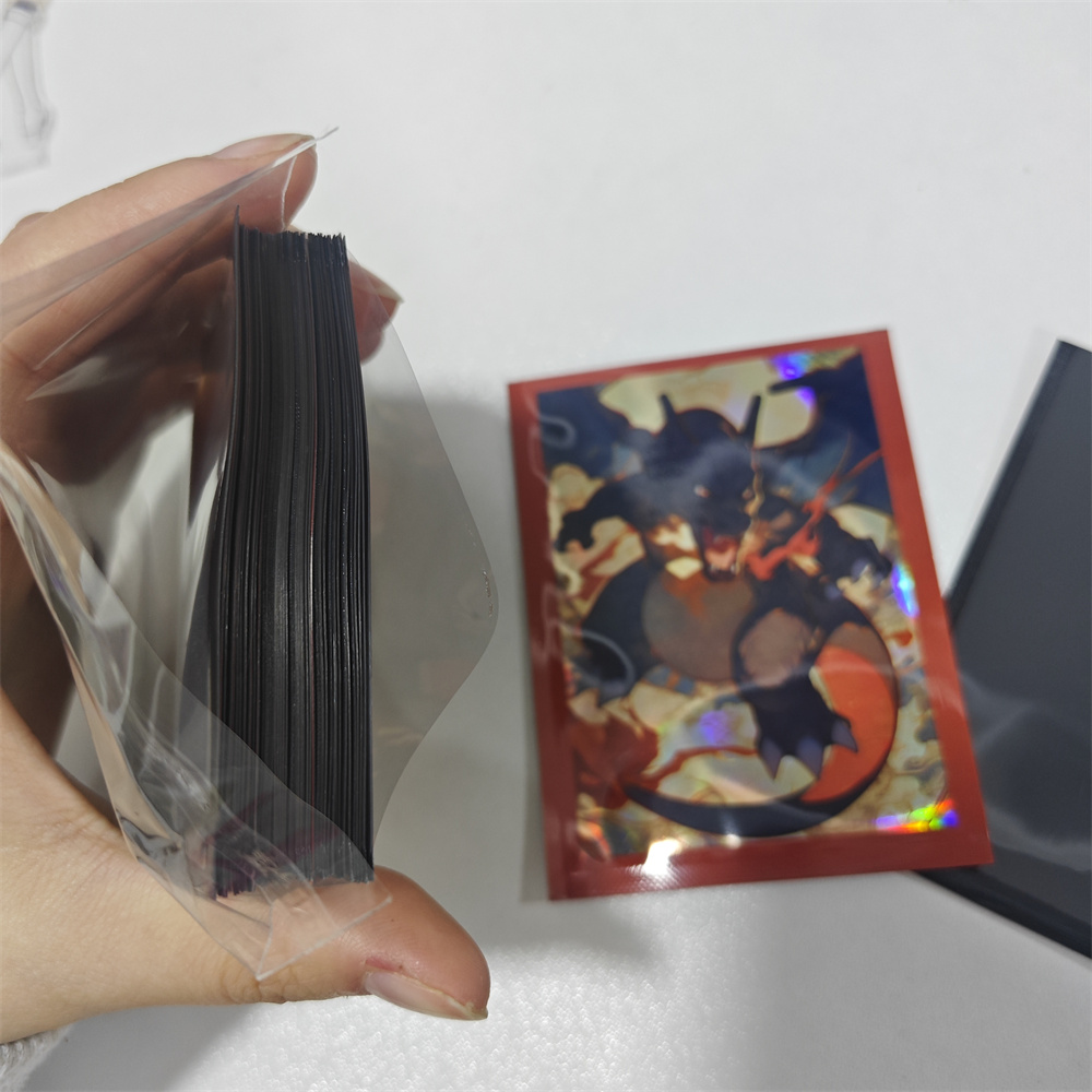 ミュウツーカードホルダー 30枚写真収納 ウンブレオン 防塵 - Model Kit Umbreon のレビューと価格